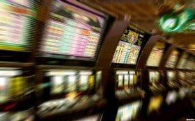 28 erek Colok Naga live dealer studio with HD broadcast setup